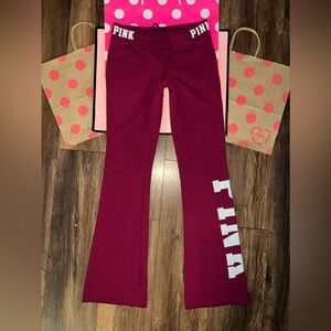 VS PINK SIZE XS 2016 Fit & Flare Logo Sweatpant. Maroon.